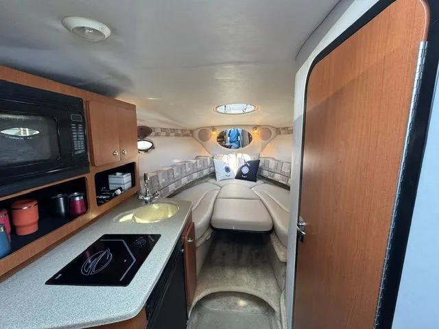 Slide: The Image of Crownline Boats 270 CR 2005 - 39