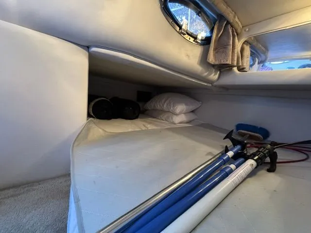 Slide: The Image of Crownline Boats 270 CR 2005 - 43