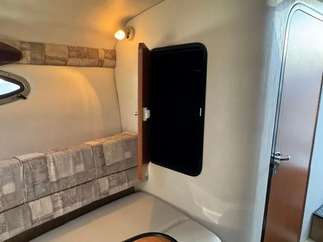 Slide: The Image of Crownline Boats 270 CR 2005 - 46