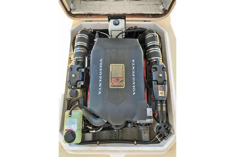 Slide: The Image of THE ENDLESS SUMMER 2003 Hunt Surfhunter 25’ - 22