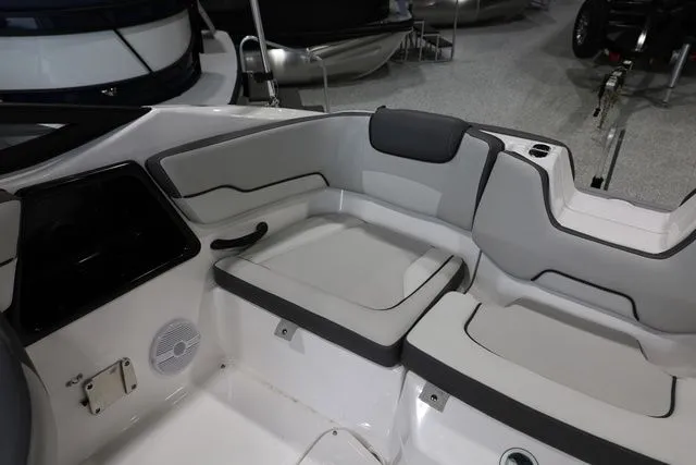 Slide: The Image of Yamaha SX190 2026 - 15