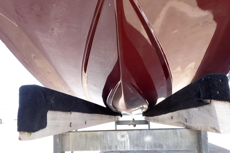 Slide: The Image of Underside view of 2021 Hurricane SunDeck Sport 185 OB boat on trailer. - 66