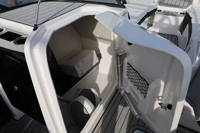 Slide: The Image of Yamaha 252SD 2026 - 17