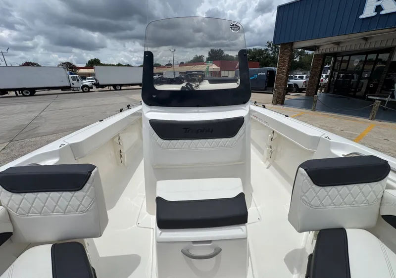 Slide: The Image of Bayliner Trophy 2022 - 12