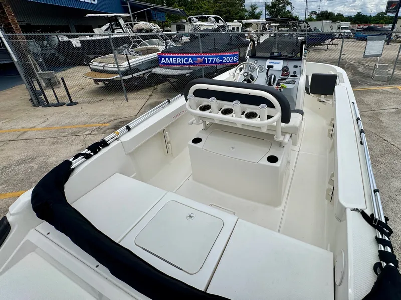 Slide: The Image of Bayliner Trophy 2022 - 16