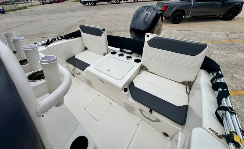 Slide: The Image of Bayliner Trophy 2022 - 18