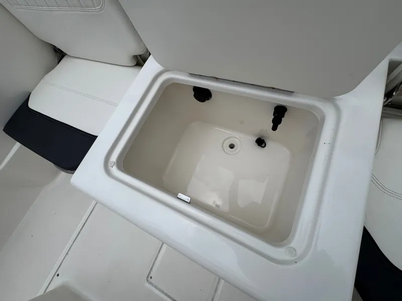 Slide: The Image of Bayliner Trophy 2022 - 19