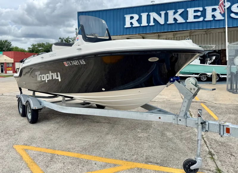 Slide: The Image of Bayliner Trophy 2022 - 4