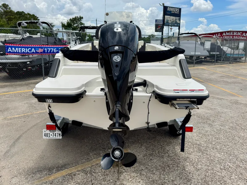 Slide: The Image of Bayliner Trophy 2022 - 8