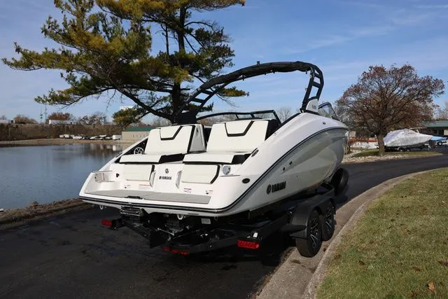 Slide: The Image of Yamaha 252S 2026 - 29