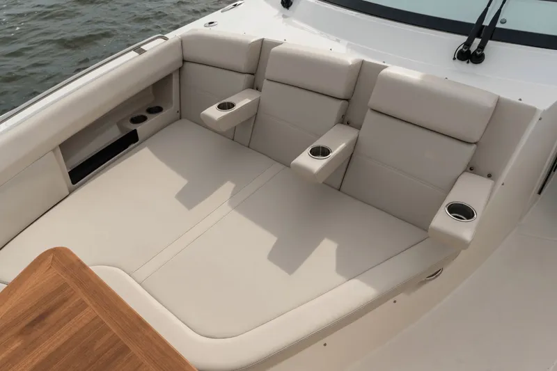 Slide: The Image of Boston Whaler 380 Realm 2024 - 73
