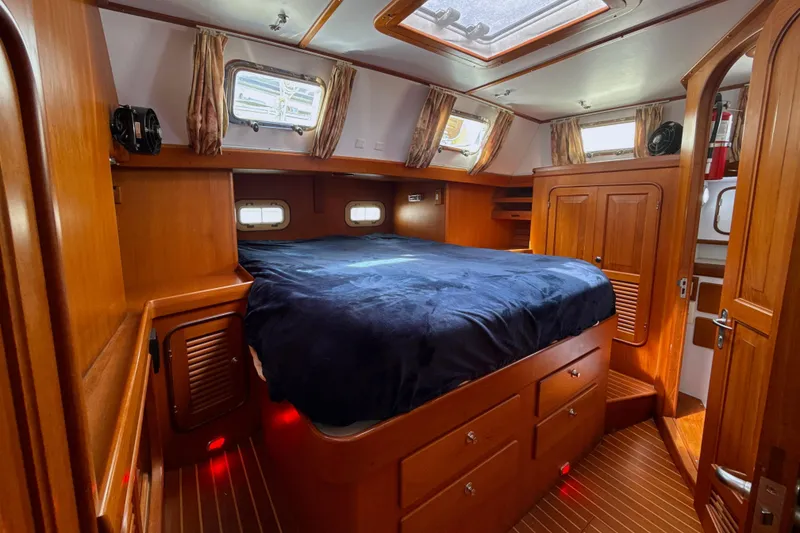 Slide: The Image of Aft Stateroom - 18