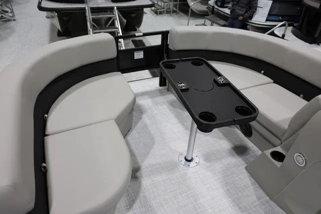 Slide: The Image of Dockside 22DF FISH 2026 - 12