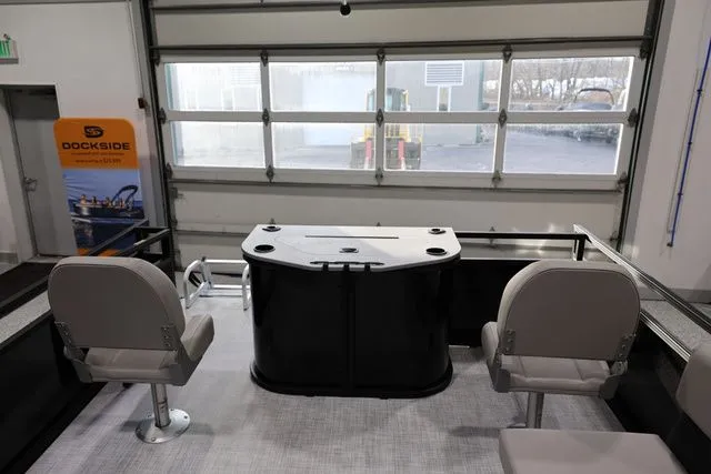 Slide: The Image of Dockside 22DF FISH 2026 - 8