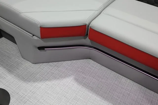 Slide: The Image of South Bay 525 RS Hybrid Arch 2026 - 22
