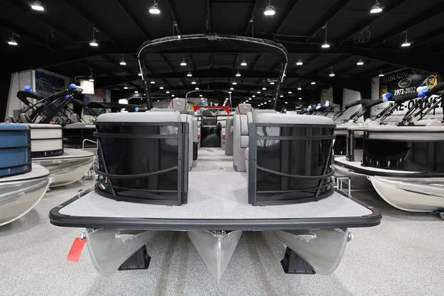 Slide: The Image of South Bay 525 RS Hybrid Arch 2026 - 7