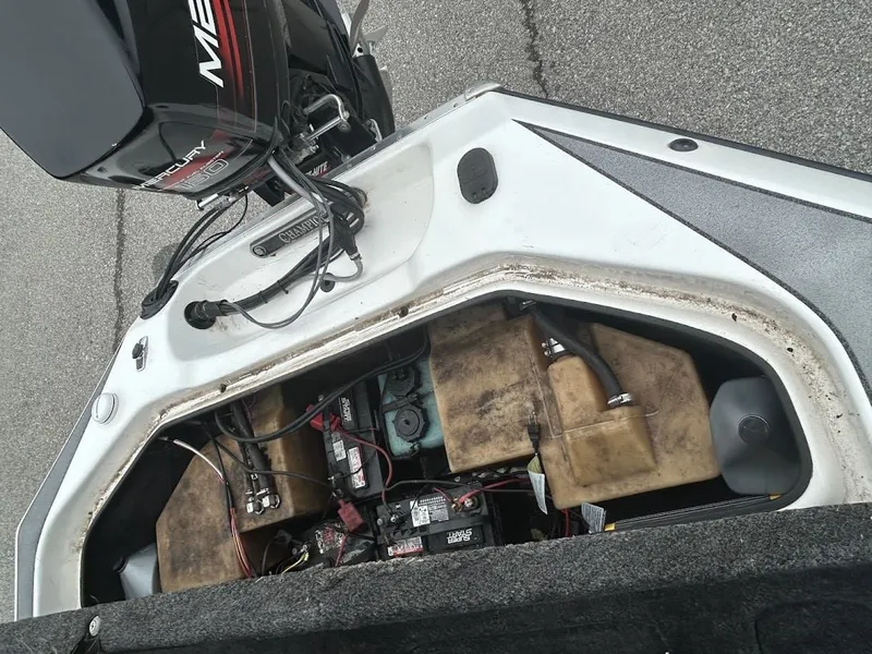 Slide: The Image of Interior view of a 1997 Champion 191 DC boat engine. - 16
