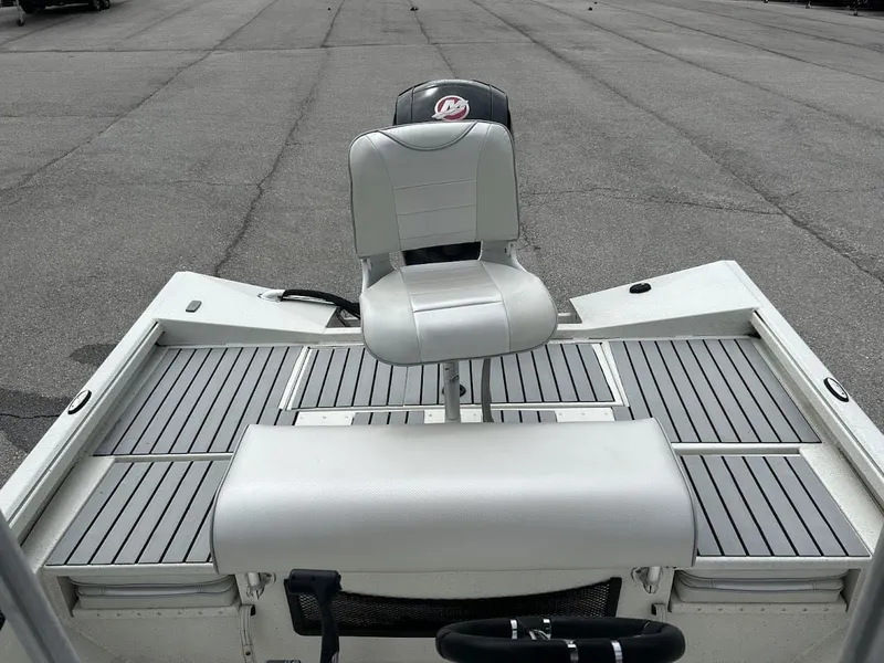 Slide: The Image of Ranger RB200 boat 2020 with gray seat on deck. - 13