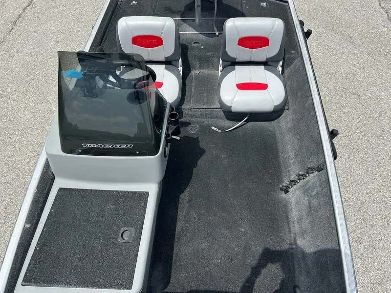 Slide: The Image of 2016 Tracker Pro 160 boat with two seats and steering console. - 13