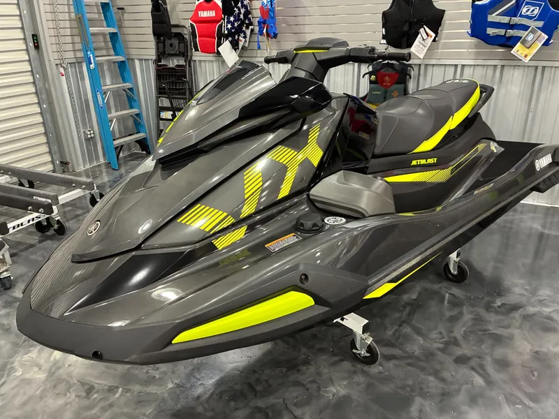 The Image of 2022 Yamaha VX Deluxe jet ski with audio in a showroom. - 1