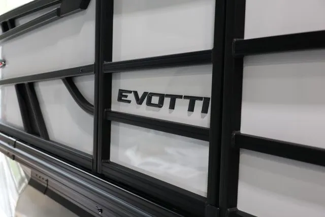 Slide: The Image of Evotti 521 QL 2026 - 4