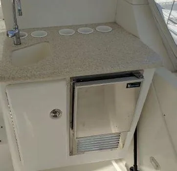 Slide: The Image of Galley area on a 2005 Silverton 39 Motor Yacht. - 8