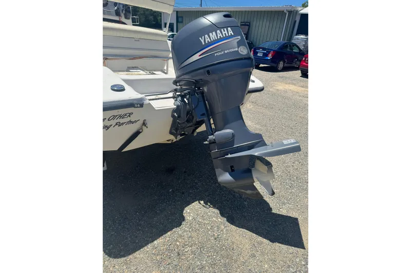 Slide: The Image of 2005 Sea Chaser 175 RG boat with Yamaha four-stroke outboard motor. - 8