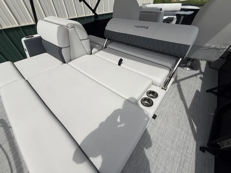 Slide: The Image of Interior of Harris Sunliner 230 pontoon boat, 2021 model. - 22