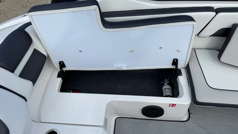 Slide: The Image of Yamaha AR195 2026 - 16