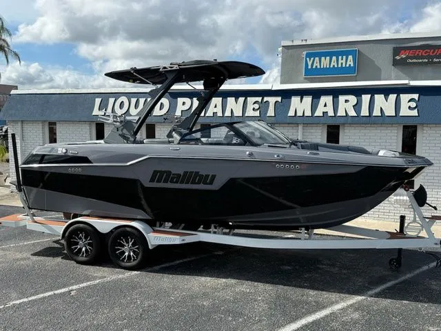 The Image of Malibu M220 2022 - 1