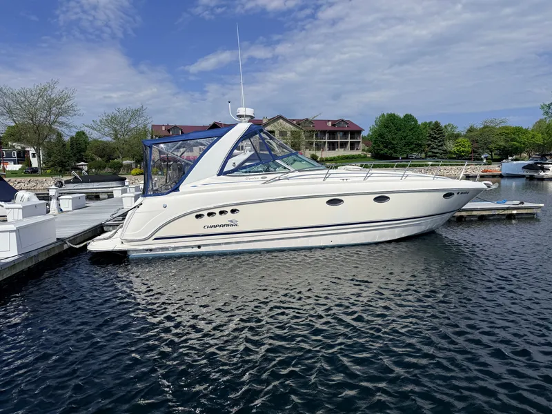 The Image of 2001 Chaparral 350 Signature yacht docked at marina. - 0