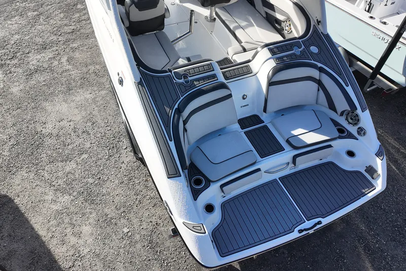Slide: The Image of 2017 Yamaha Boats 242 Limited S E-Series, sleek deck design, spacious seating, modern features. - 3