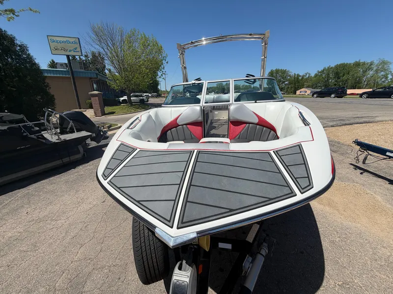 Slide: The Image of 2015 MB SPORTS B52 23 boat parked outdoors. - 6