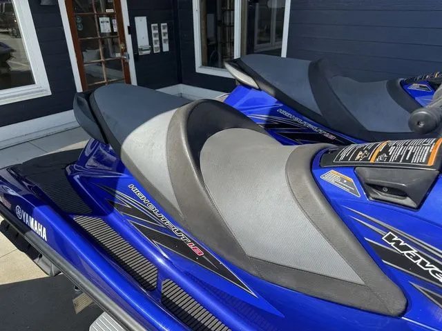 Slide: The Image of 2013 Yamaha WaveRunner VX in blue, close-up of seat. - 9