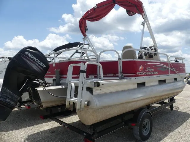 Slide: The Image of 2015 Sun Tracker Bass Buggy 18 DLX pontoon boat with Mercury engine. - 4