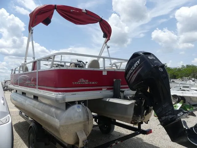Slide: The Image of 2015 Sun Tracker Bass Buggy 18 DLX pontoon boat with Mercury engine. - 6