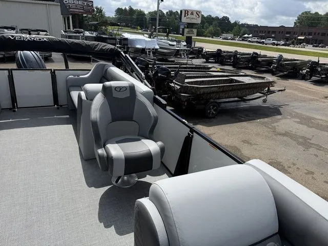 Slide: The Image of Interior of a 2026 Veranda VV 22RC boat. - 17