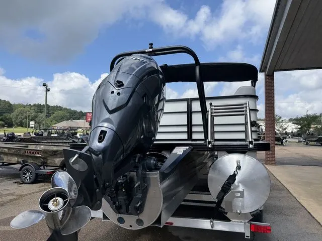 Slide: The Image of Rear view of a 2026 Veranda VV 22RC boat with outboard motor. - 7