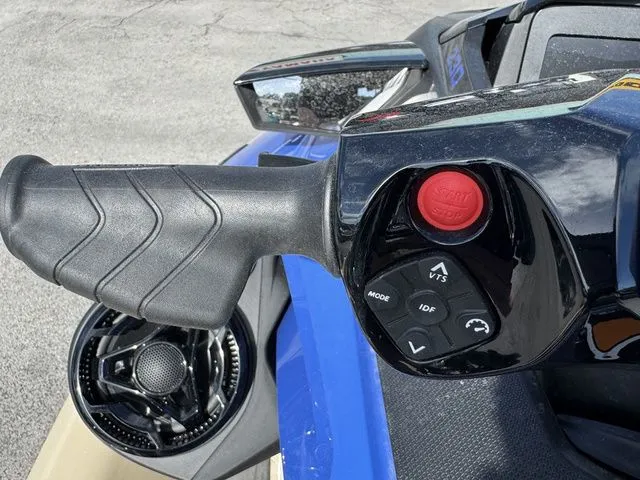 Slide: The Image of Handlebar of a 2025 Sea-Doo Wake jet ski with control buttons. - 14