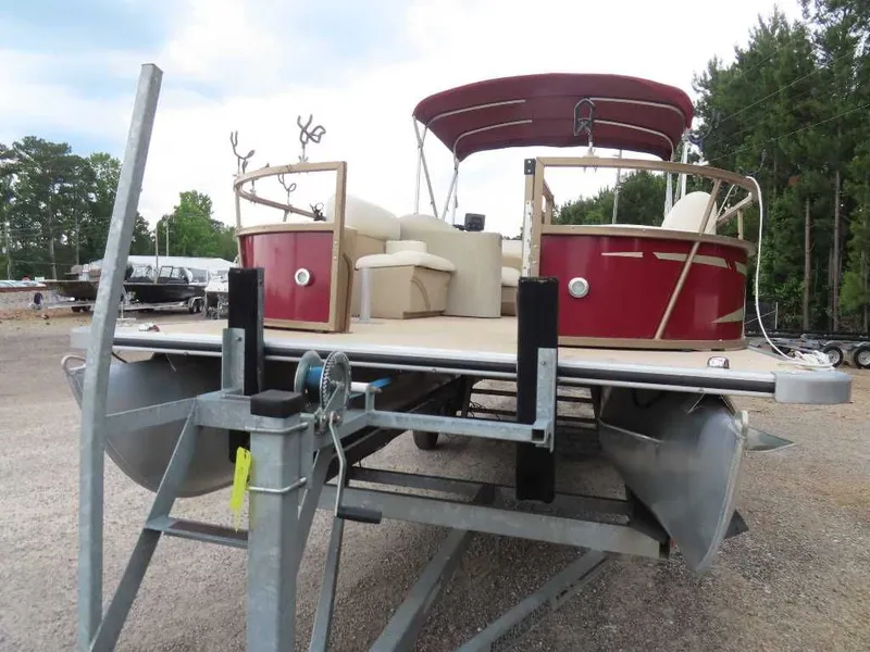 Slide: The Image of Bentley Pontoons 240 Fish SE 2016 - 10