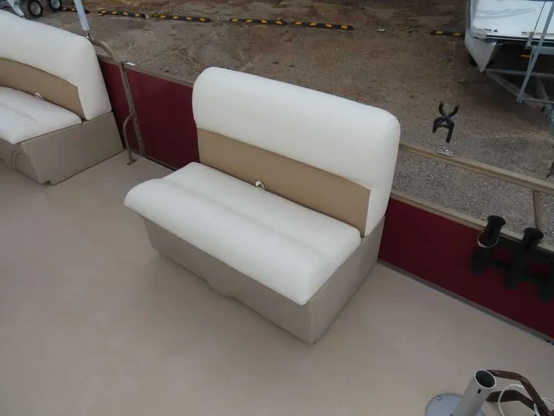 Slide: The Image of Bentley Pontoons 240 Fish SE 2016 - 14