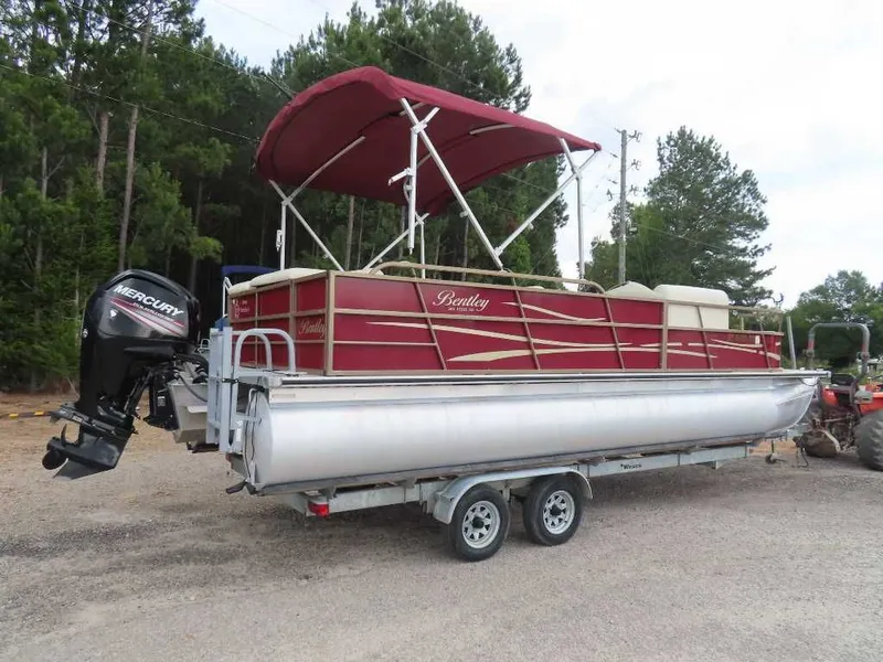Slide: The Image of Bentley Pontoons 240 Fish SE 2016 - 3