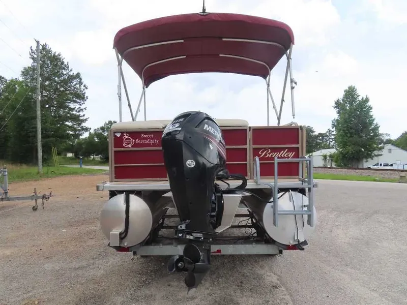 Slide: The Image of Bentley Pontoons 240 Fish SE 2016 - 7