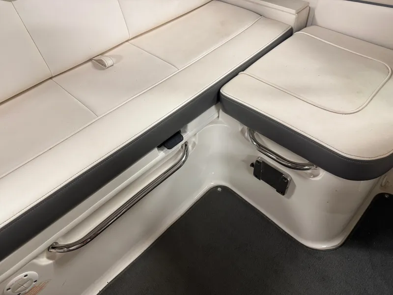 Slide: The Image of Sea Ray 220 Sundeck 2012 - 86