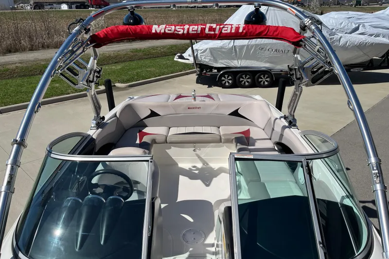 Slide: The Image of 2007 MasterCraft X-15 boat with sleek interior and wakeboard tower. - 13