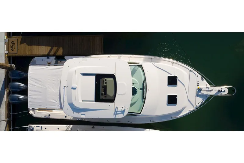 Slide: The Image of Manufacturer Provided Image: Top view of a 2021 Grady-White Express 370 boat docked. - 44