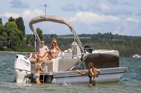 The Image of 2026 Avalon LSZ Versatile Lounger on the water with friends. - 1