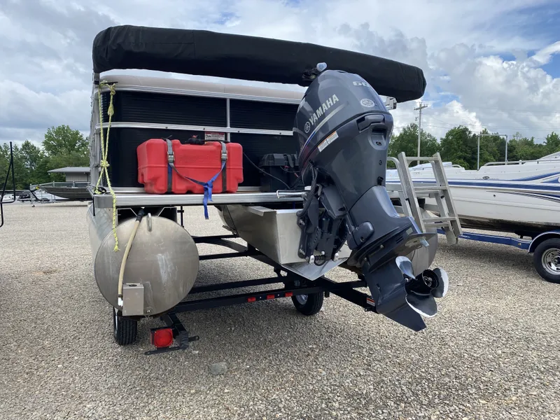 Slide: The Image of 2015 Starcraft Freedom 180 Tiller with Yamaha outboard motor. - 7