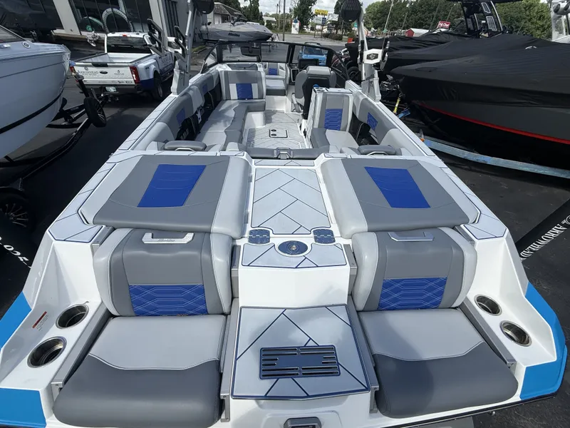 Slide: The Image of 2022 Malibu Wakesetter 25 LSV boat with luxurious interior. - 10