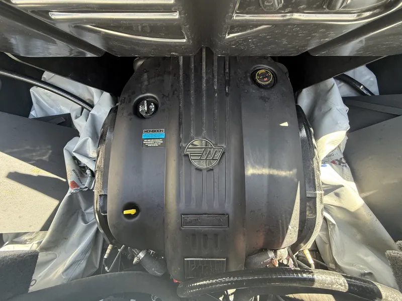 Slide: The Image of Engine of 2022 Malibu Wakesetter 25 LSV, Monsoon 6.2L V8. - 29